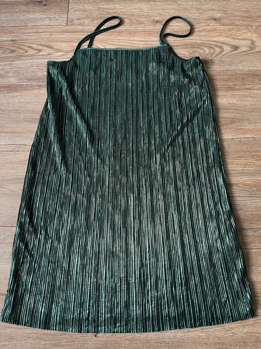 OAK + FORT Shimmery Forest Green Pleated Top